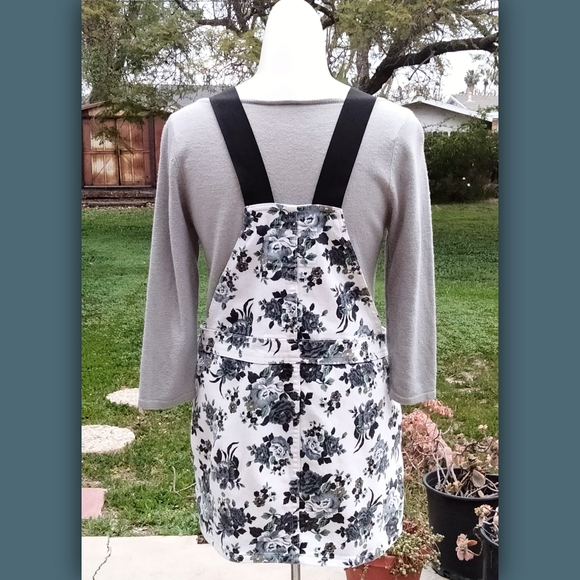Almost Vintage Forever 21 Overall Dress - Picture 6 of 9